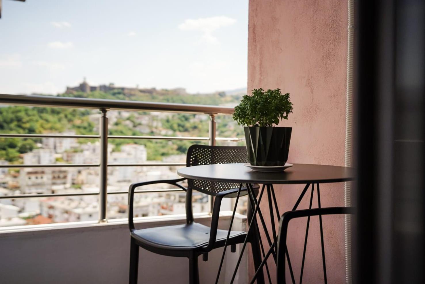 View City Apartments Gjirokaster Exterior photo